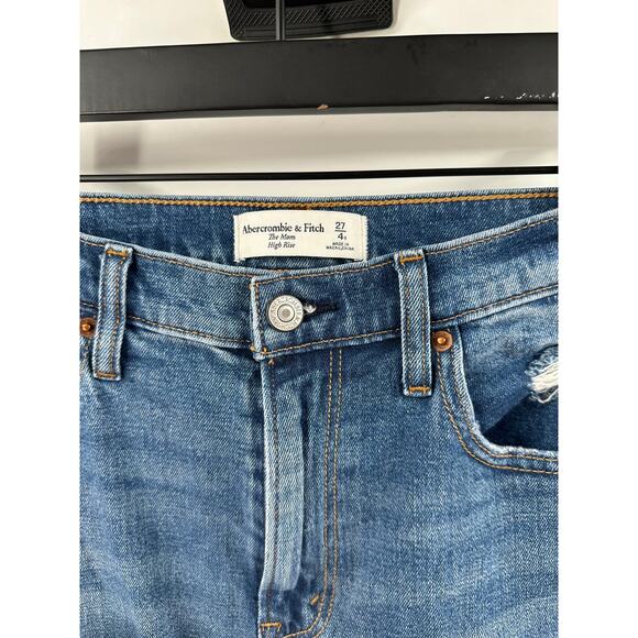 Abercrombie & Fitch The Mom High Rise Jean Size 27 - Picture 5 of 8